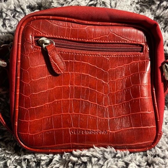VINTAGE Red LIZ CLAIBORNE Crossbody Purse - Picture 2 of 6